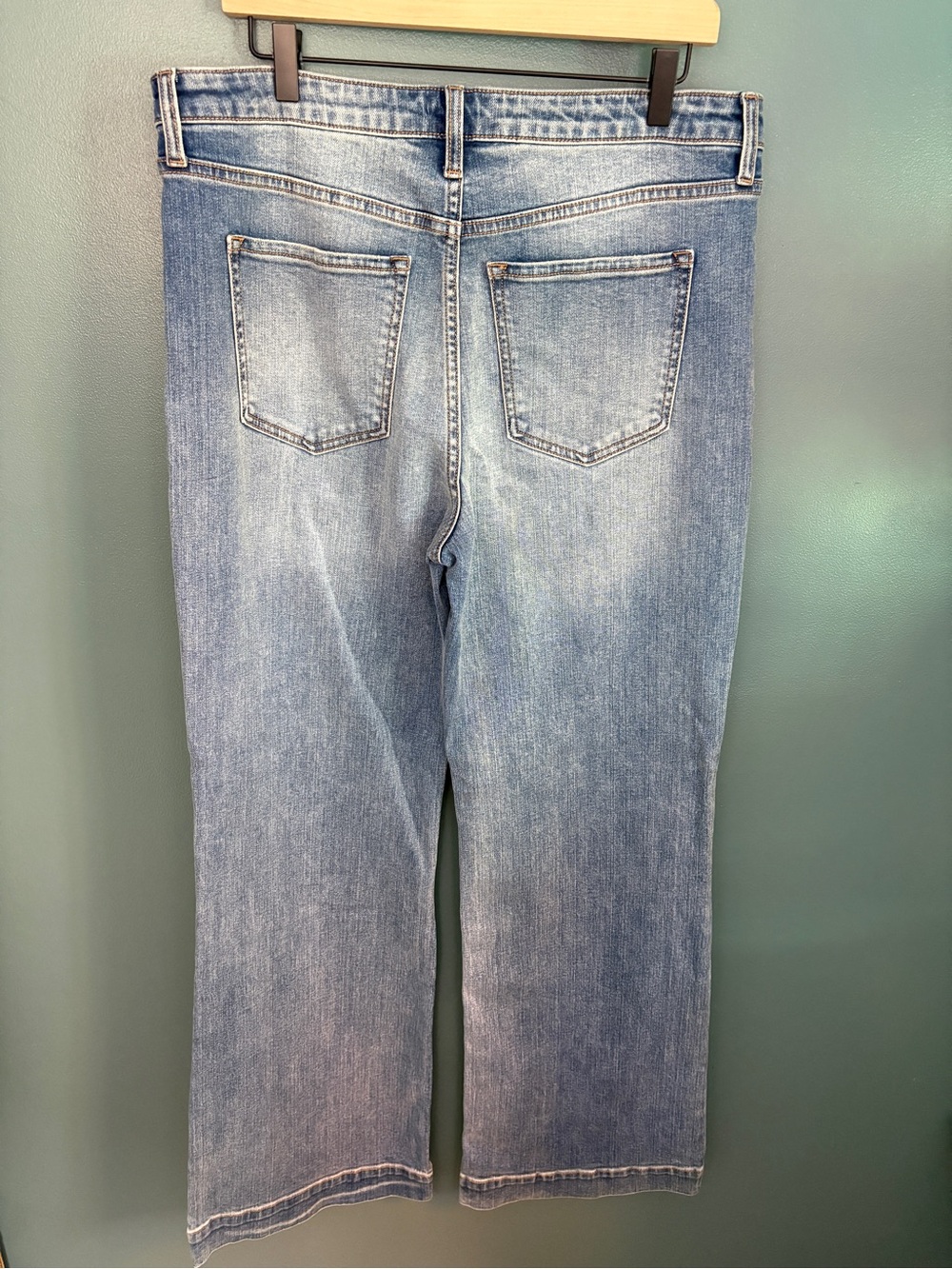 Amalli Talli NWT Women’s Finley Tall Wide Leg Jean - Sky Wash W32 / L34 - Picture 3 of 9